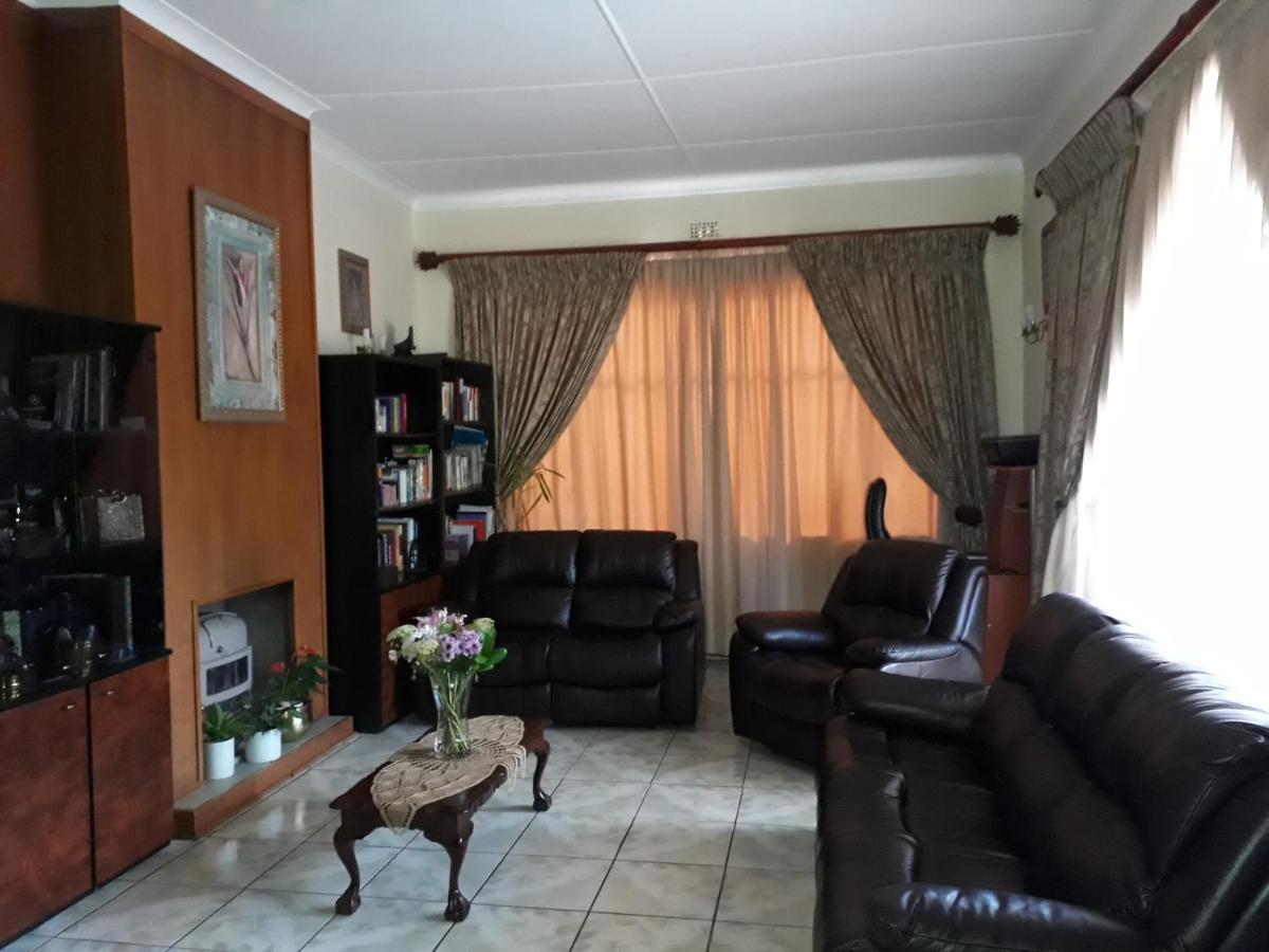 Upper Houghton Guesthouse Γιοχάνεσμπουργκ Εξωτερικό φωτογραφία